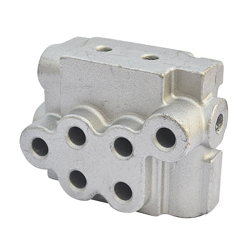 P40-2  Hydraulic multi-way valve castings